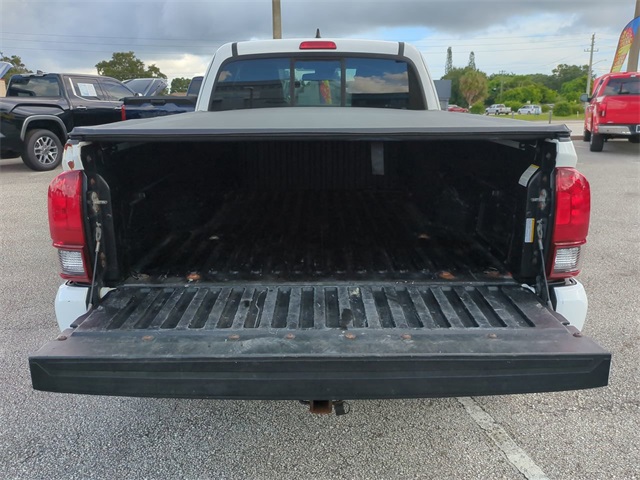 2019 Toyota Tacoma SR photo 12
