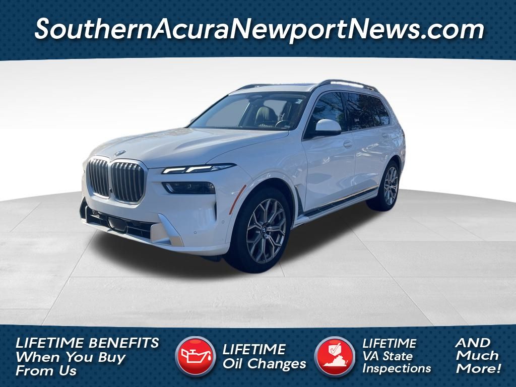 2025 BMW X7 40i's photo