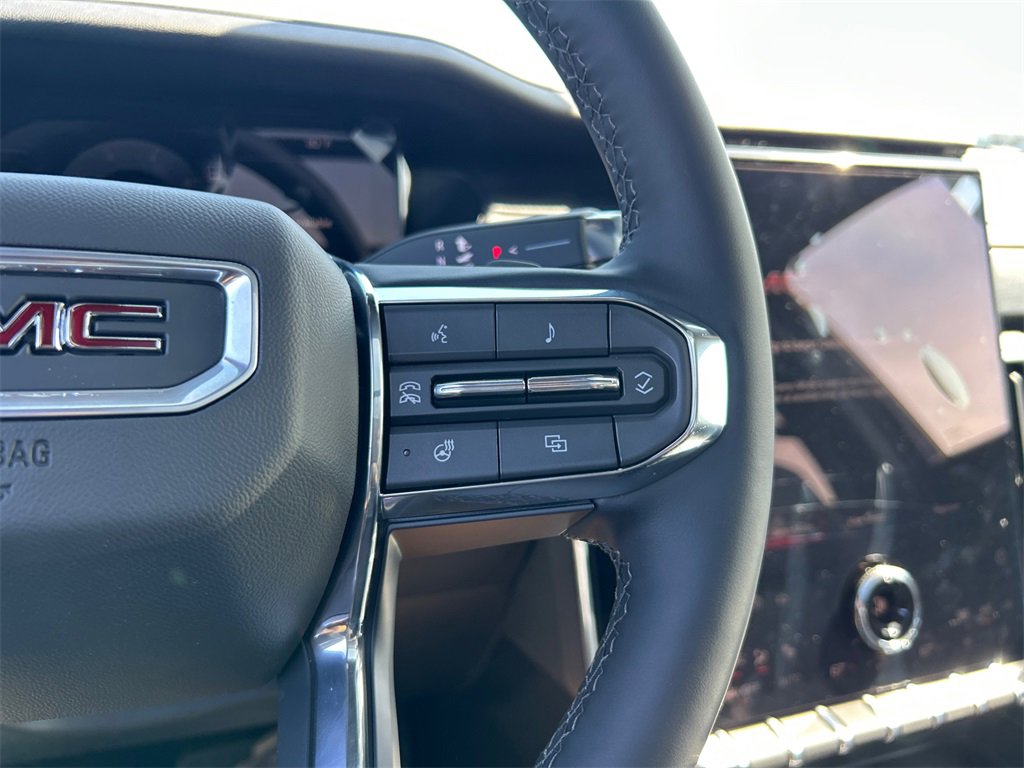 2026 GMC ACADIA - Image 19