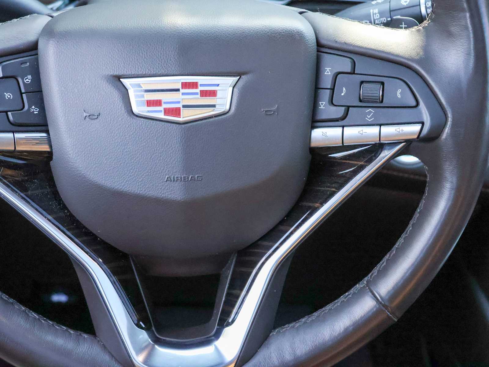 2022 Cadillac Escalade Sport photo 18
