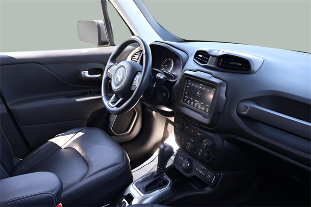 2020 Jeep Renegade Limited photo 9