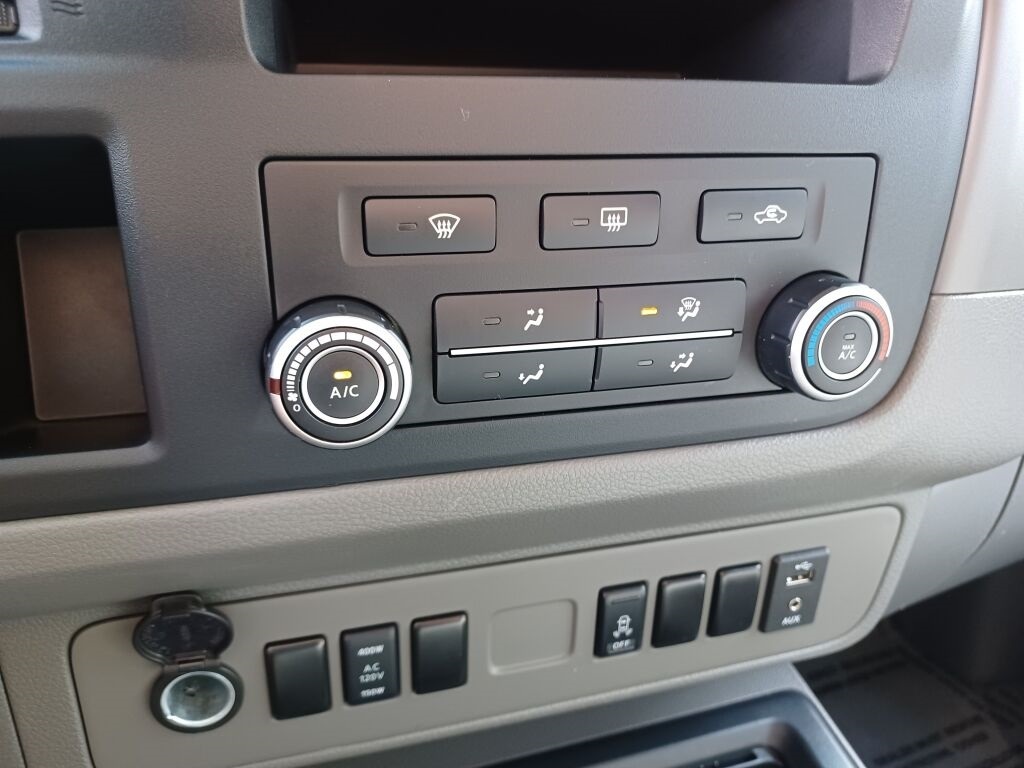 PreOwned 2021 Nissan NV Passenger SV Passenger Van in Lindenhurst 