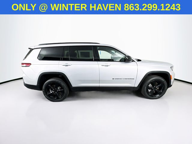 2025 Jeep Grand Cherokee Limited photo 4