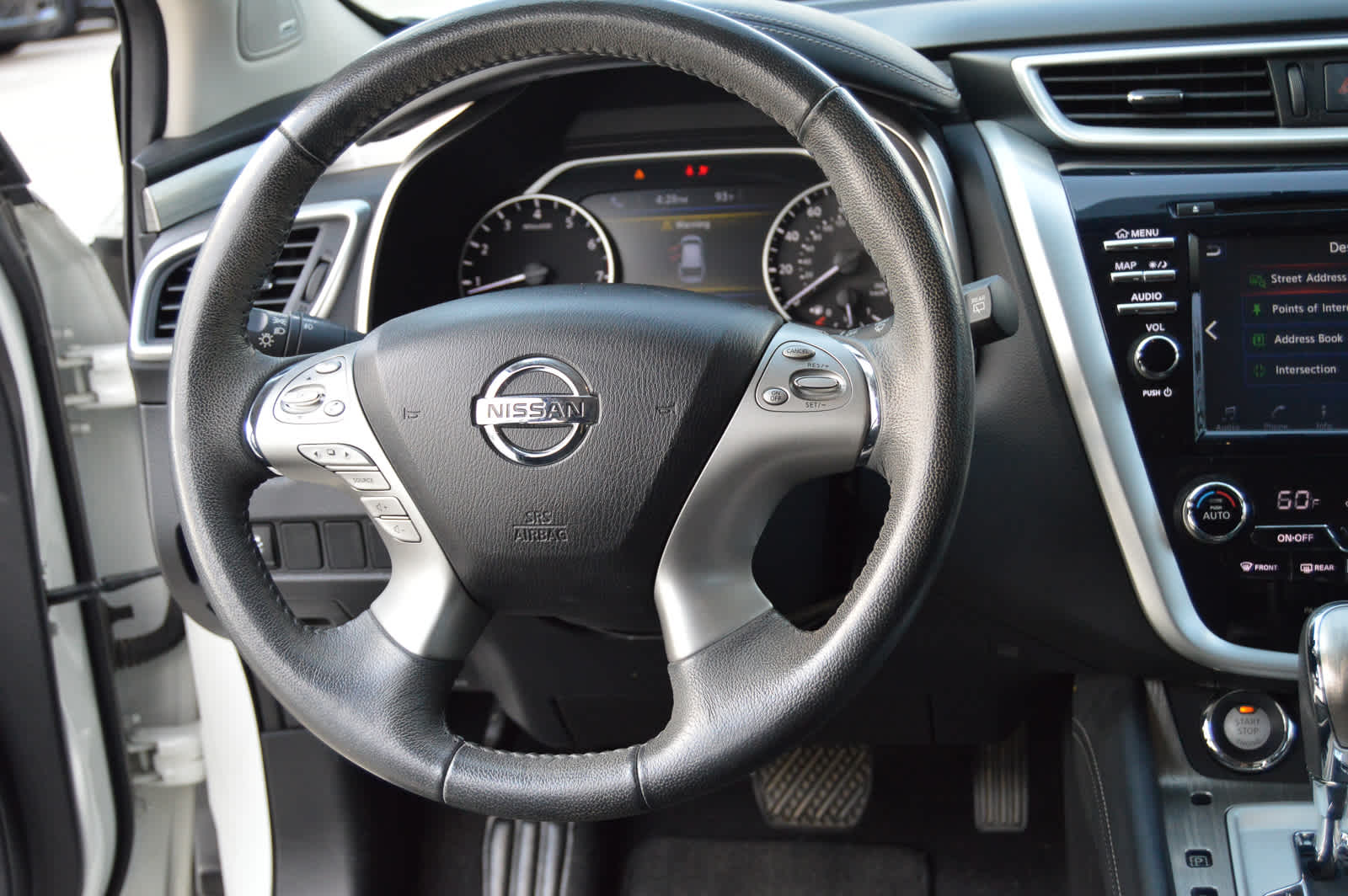 2017 Nissan Murano SV photo 16