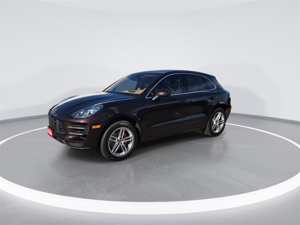 2015 Porsche Macan Turbo photo 4