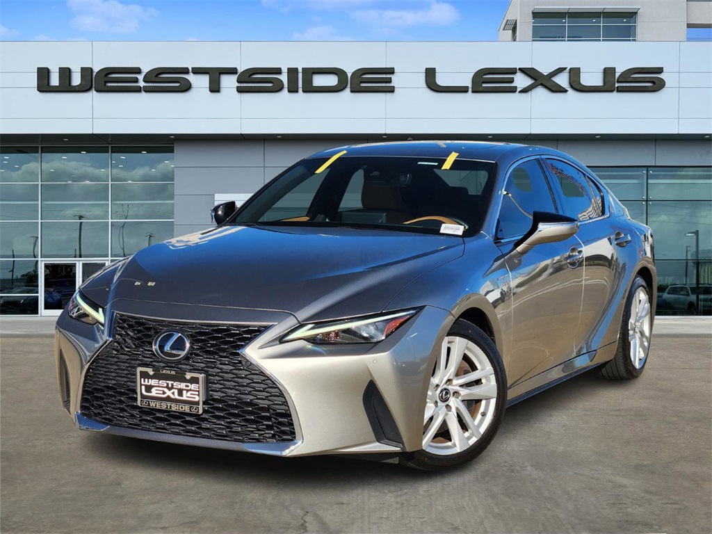 2023 Lexus IS 300's photo