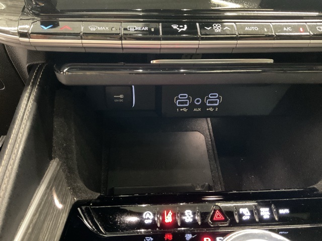 2022 Jeep Wagoneer Series II photo 27