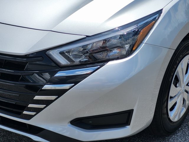 2025 Nissan Versa 1.6 S photo 7