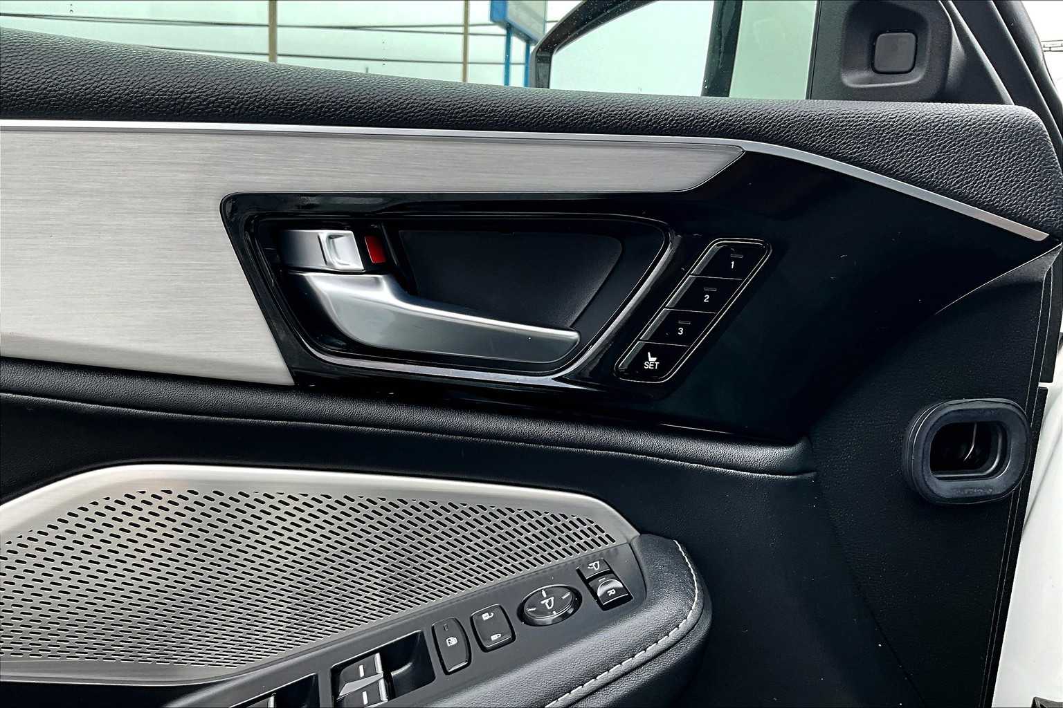 2023 Acura MDX SH-AWD Technology photo 28