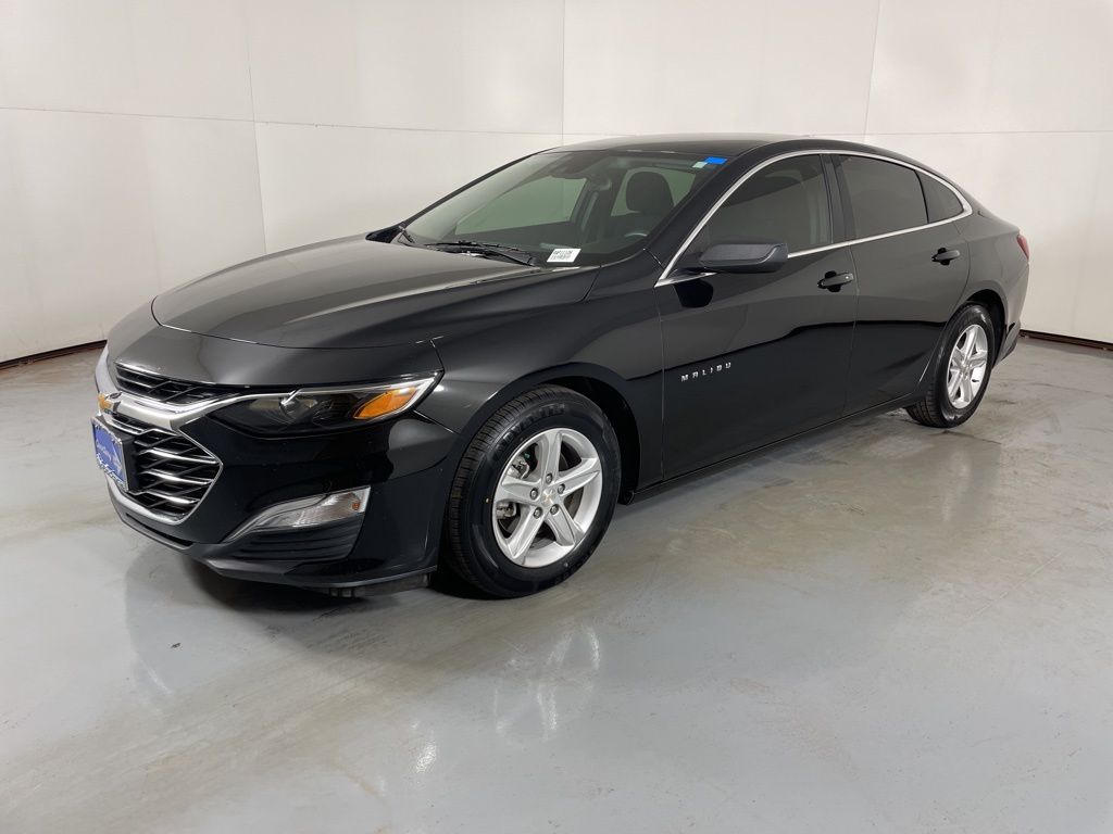 2023 Chevrolet Malibu LS photo 5