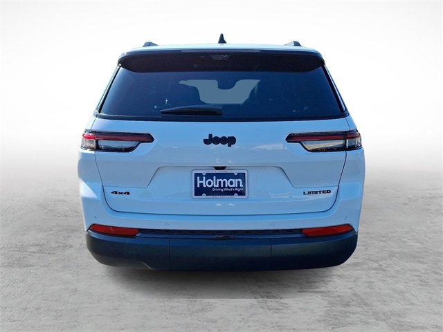 2025 Jeep Grand Cherokee Limited photo 3