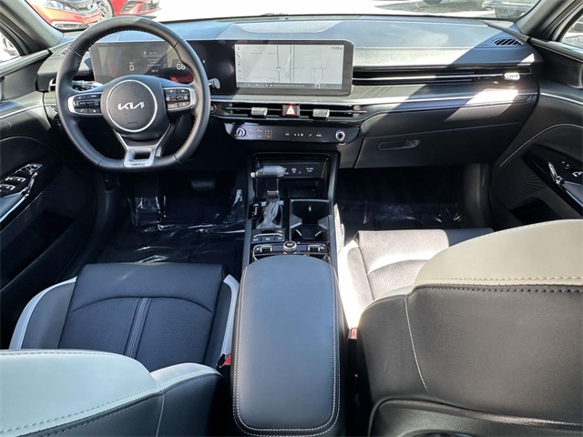 2025 Kia K5 GT-Line photo 16