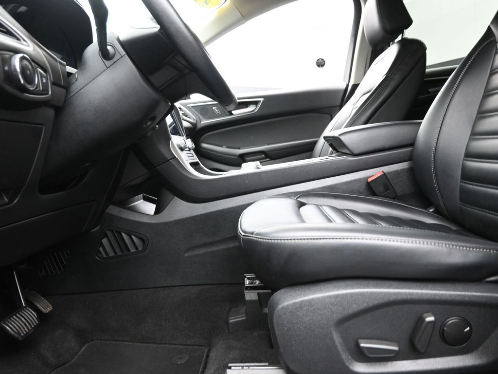 2024 Ford Edge SEL photo 11