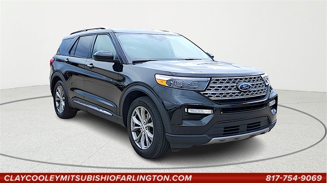 2023 Ford Explorer Limited's photo
