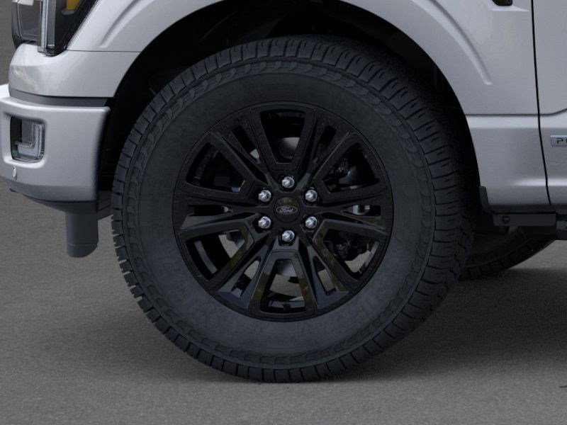 2025 Ford F-150 Platinum photo 18