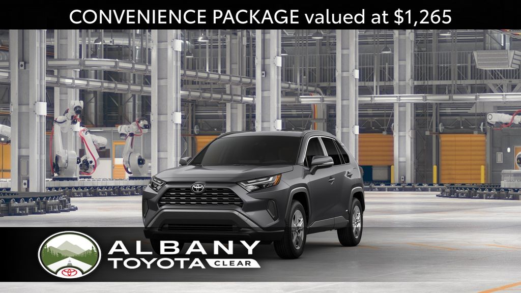 2025 Toyota RAV4 XLE's photo