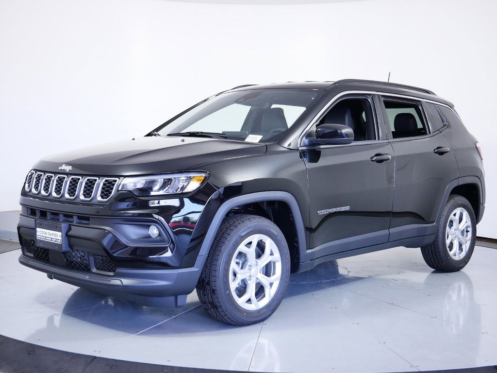 2024 Jeep Compass Latitude's photo