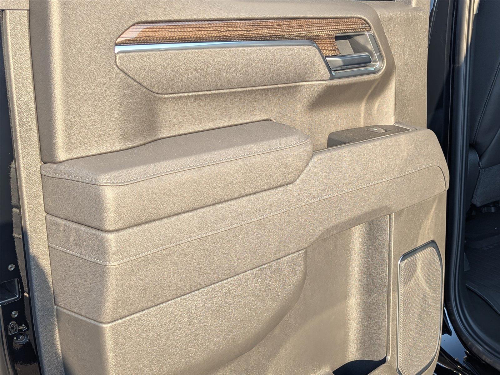2026 Chevrolet Silverado 1500 LT Trail Boss photo 9