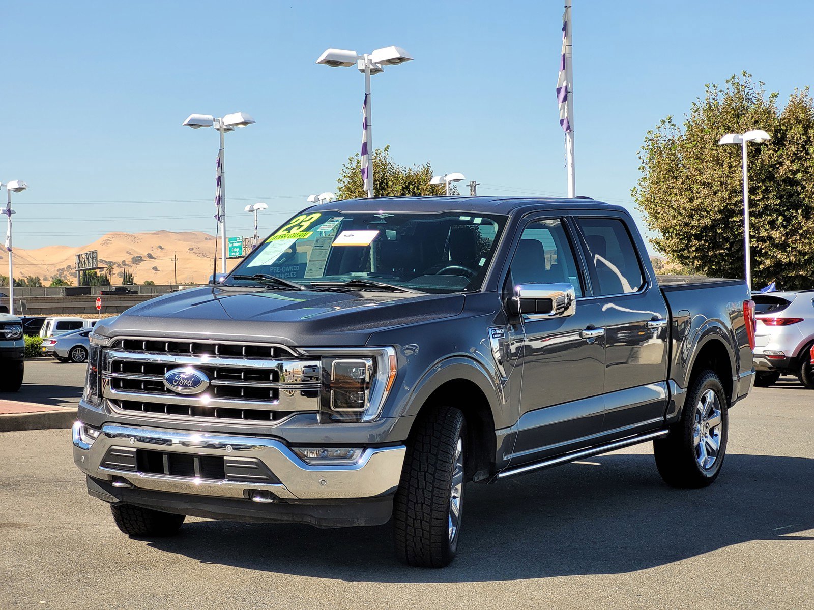 2023 Ford F-150 Lariat photo 8