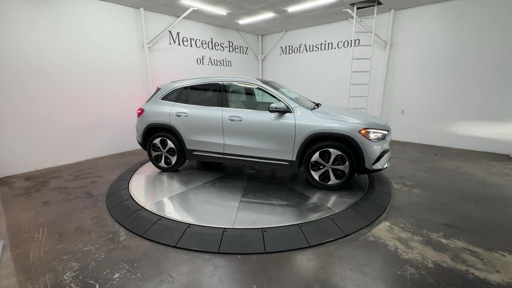 2025 Mercedes Benz GLA 250 photo 15