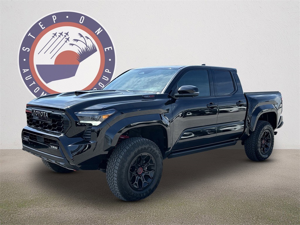 2025 Toyota Tacoma TRD Pro 4x4 photo 2