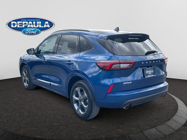 2023 Ford Escape ST-Line photo 3