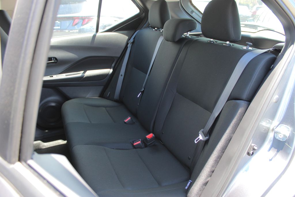 2025 Nissan Kicks Play S photo 13