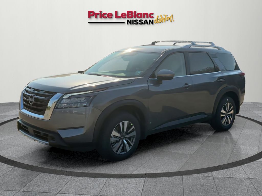 2025 Nissan Pathfinder SL photo 2