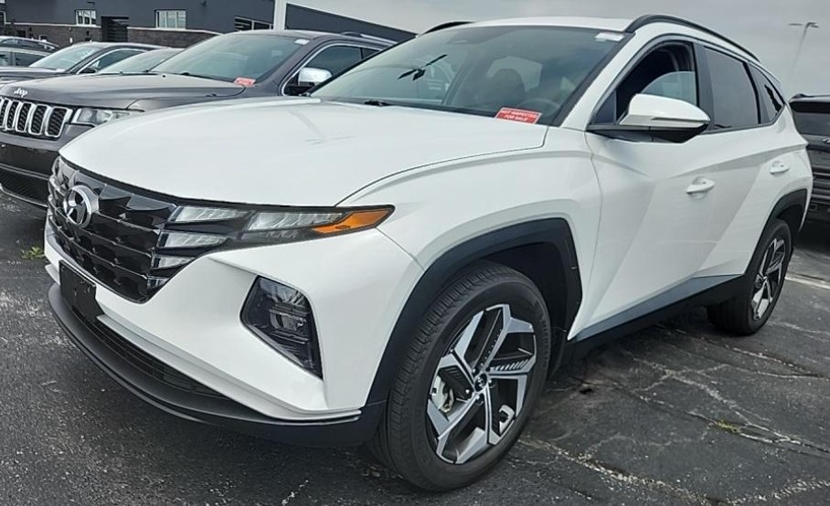 Used 2023 Hyundai Tucson SEL with VIN 5NMJFCAE5PH192749 for sale in Rochester, Minnesota