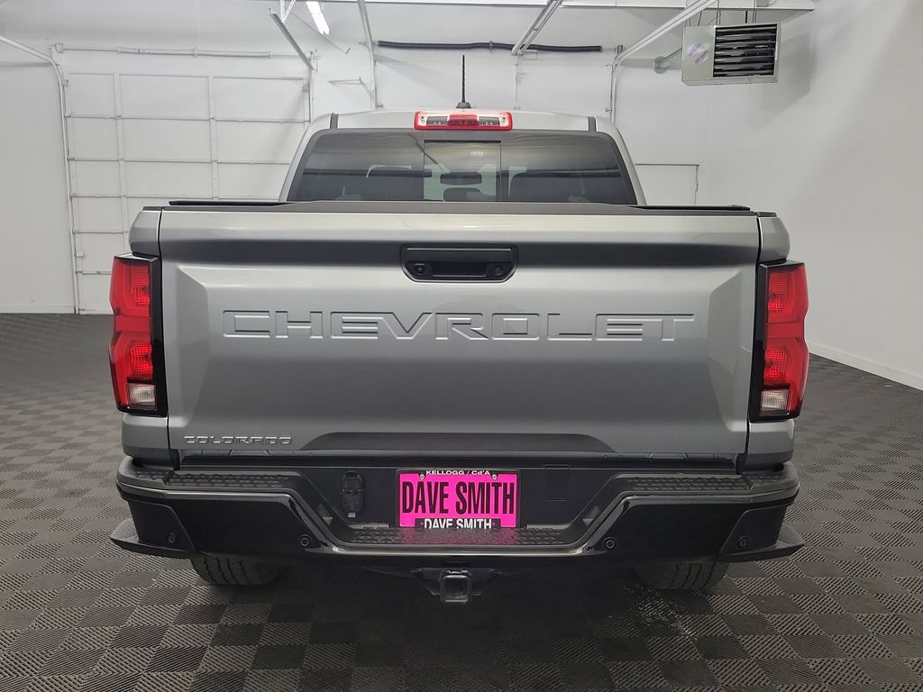 2023 Chevrolet Colorado Z71 photo 8