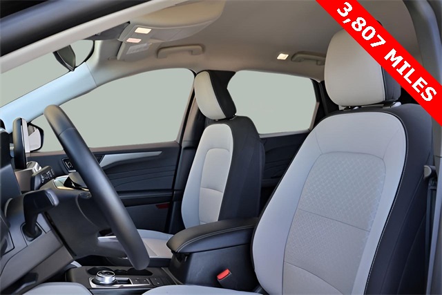 2025 Ford Escape Active photo 3
