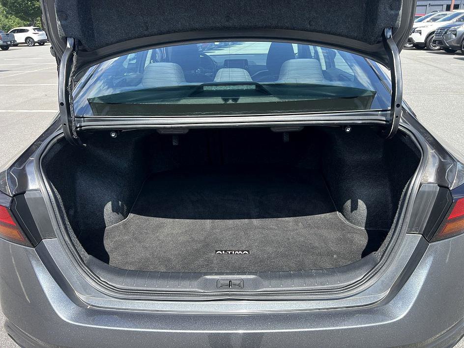 2022 Nissan Altima 2.5 S photo 25