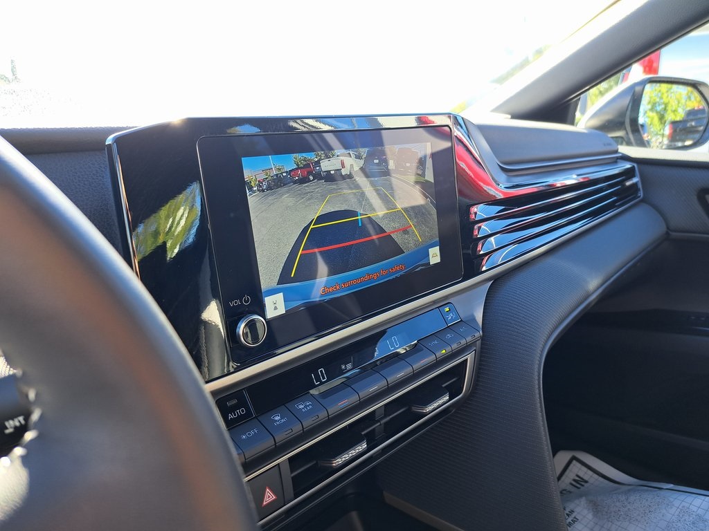 2025 Toyota Camry SE photo 17