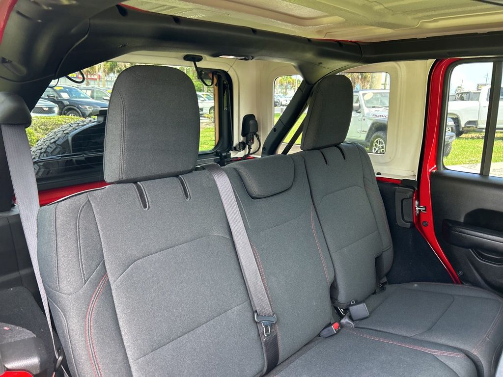 2024 Jeep Wrangler Rubicon photo 40