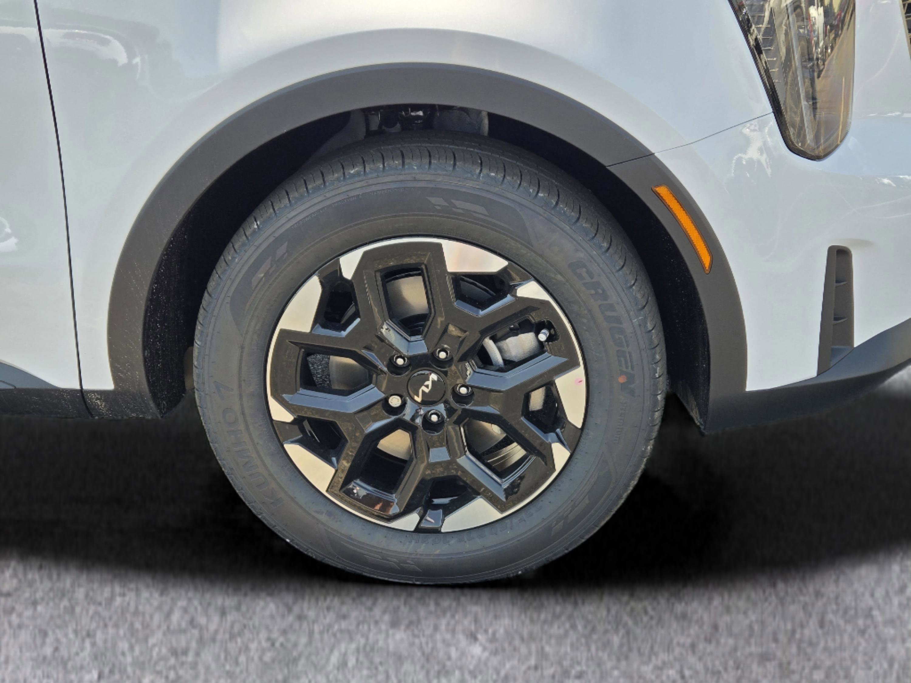 2026 Kia Sorento S photo 4