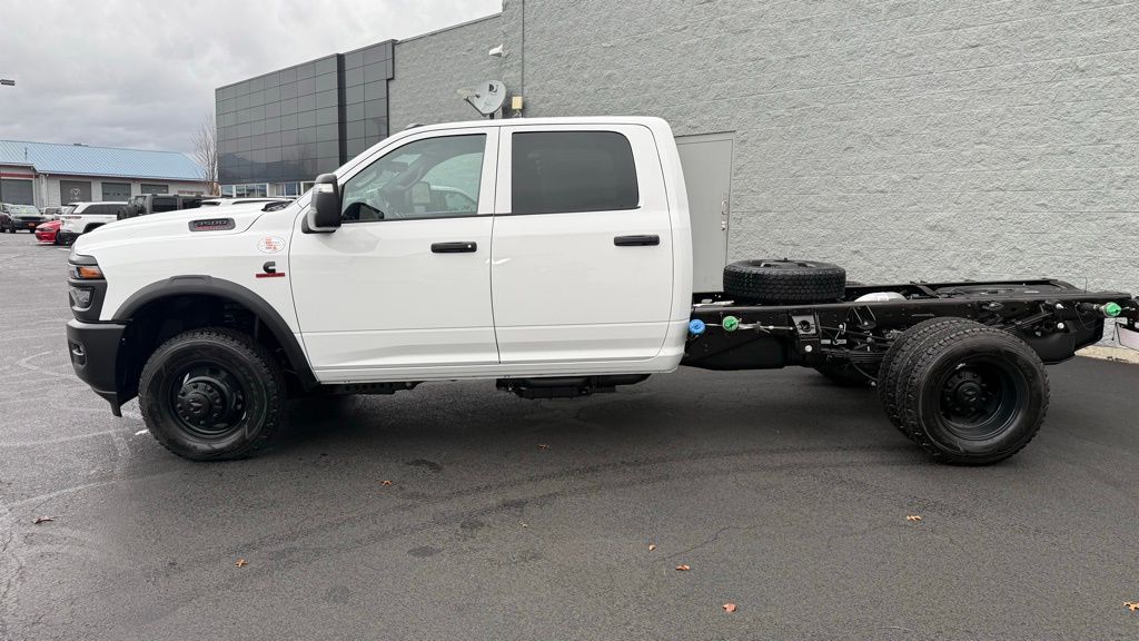 2026 Ram 3500 Tradesman photo 4