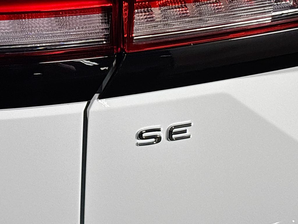2025 Volkswagen Atlas Peak Edition SE photo 23