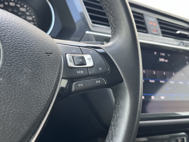 2020 Volkswagen Tiguan SE photo 34