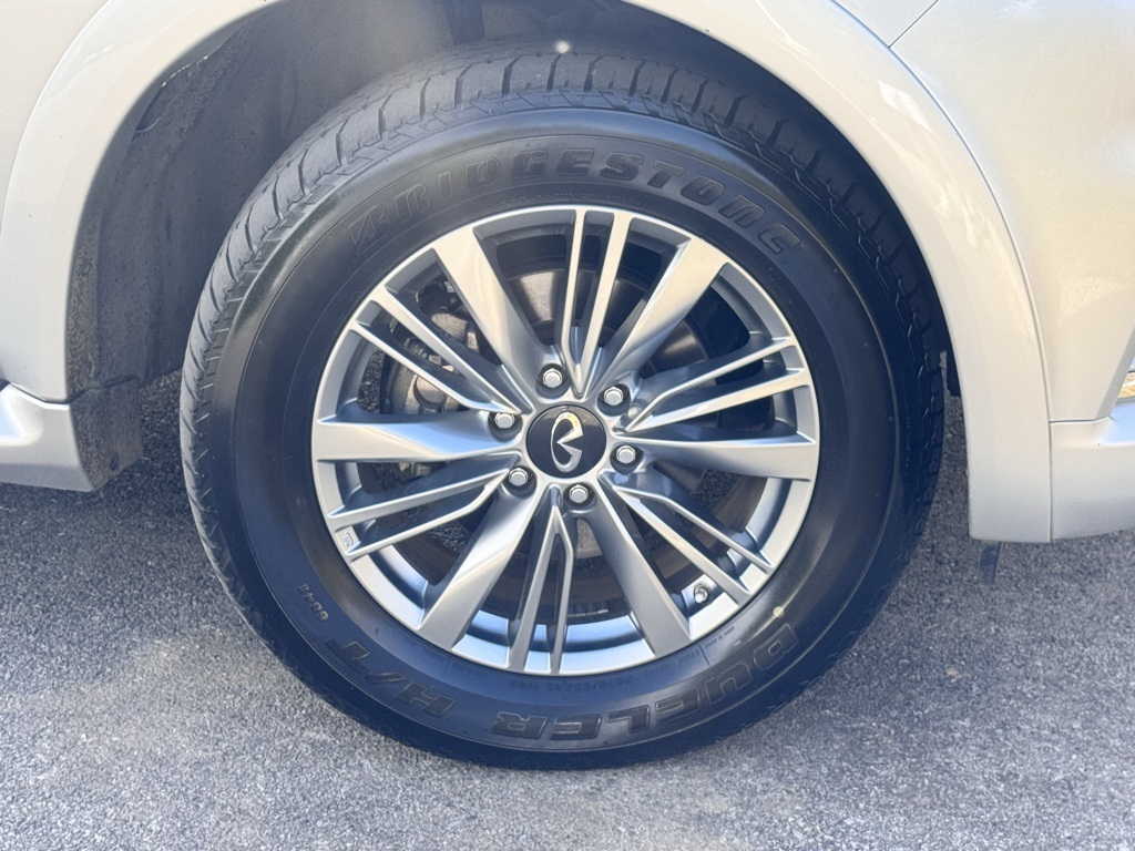 2022 Infiniti QX80 Luxe photo 15