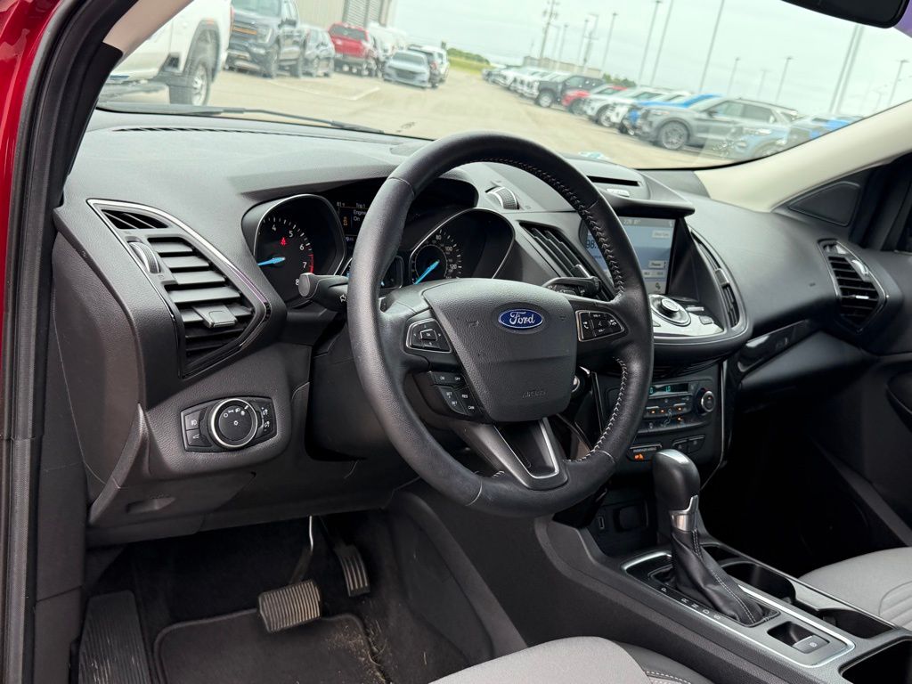 2017 Ford Escape Titanium photo 3