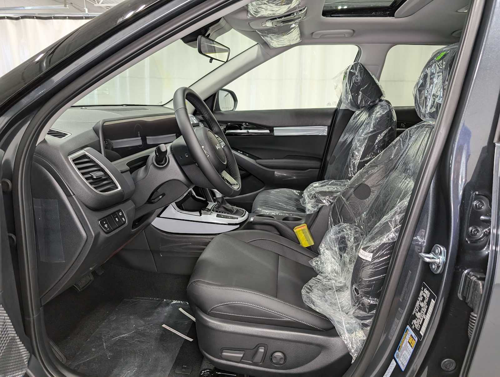 2026 Kia Seltos EX photo 3