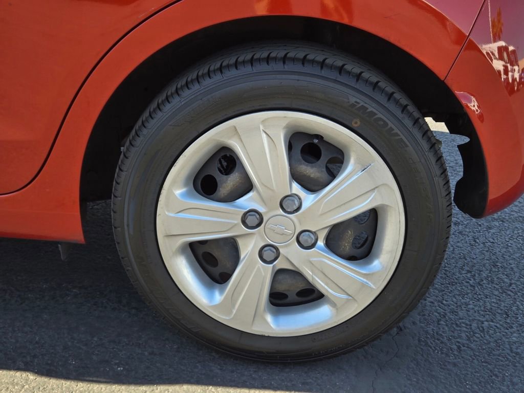 2021 Chevrolet Spark LS photo 9