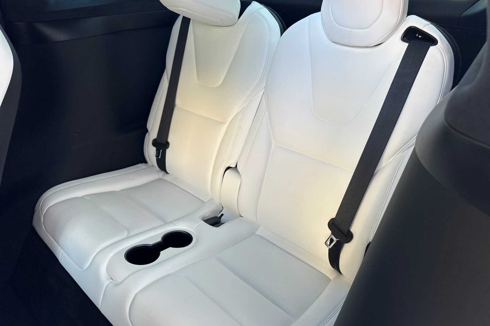 2020 Tesla Model X Long Range photo 32