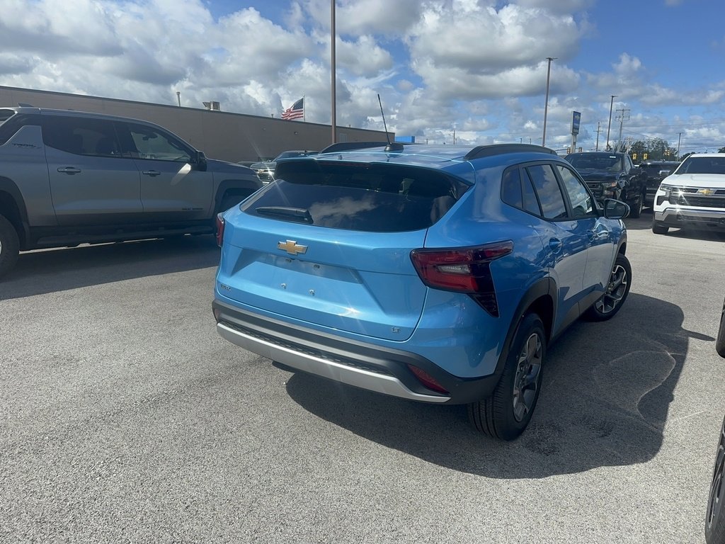 2025 Chevrolet Trax photo 4