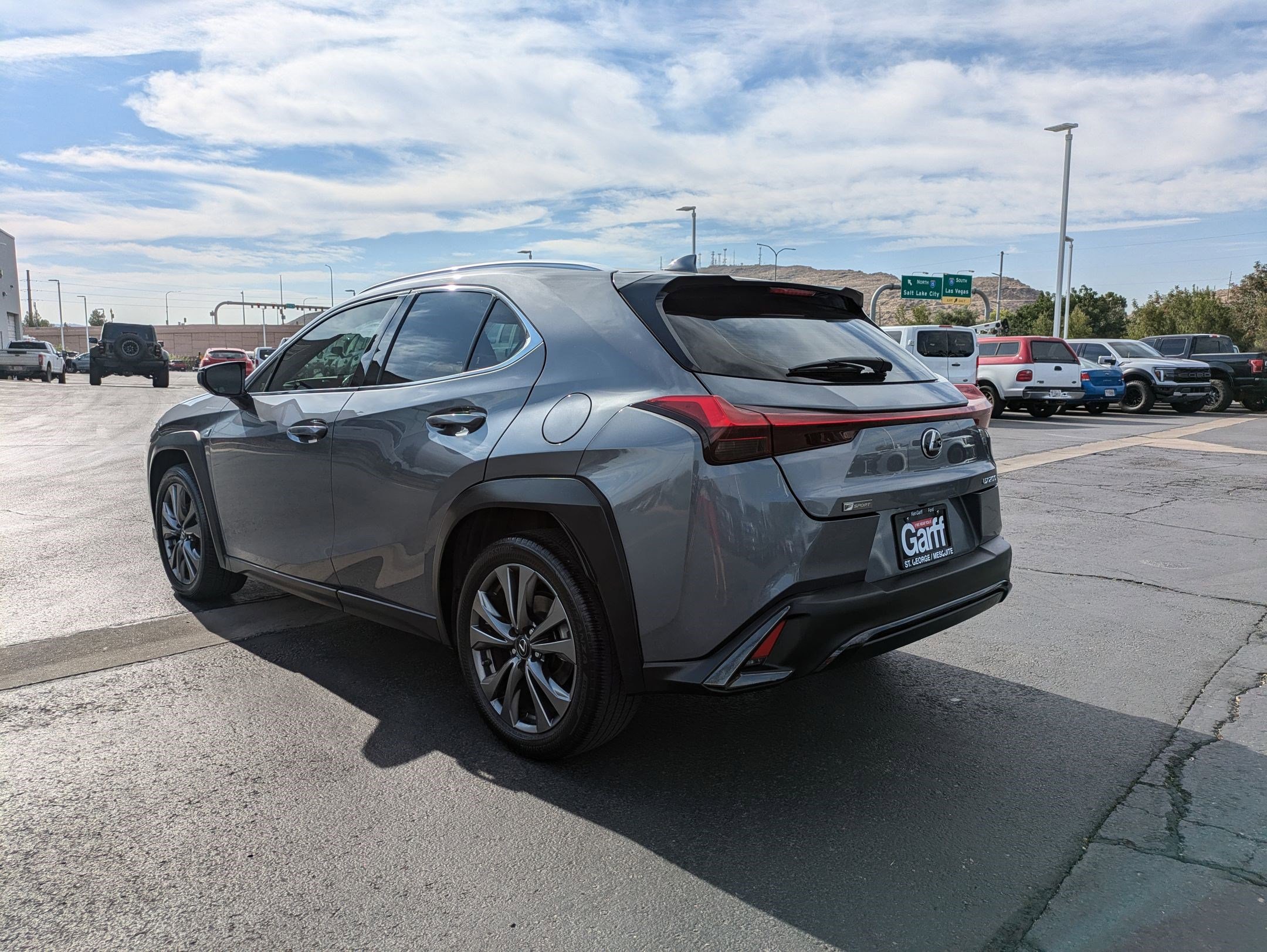 2020 Lexus UX 200 F SPORT photo 5