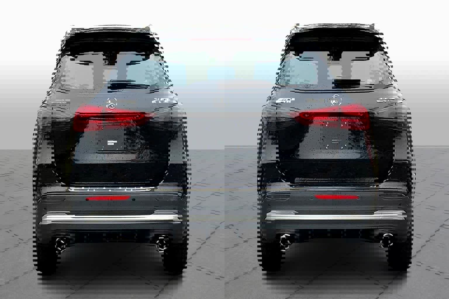 2025 Mercedes Benz GLA AMG 35 4MATIC photo 4