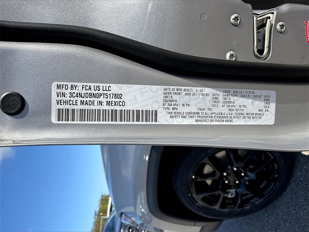 2023 Jeep Compass Altitude photo 29