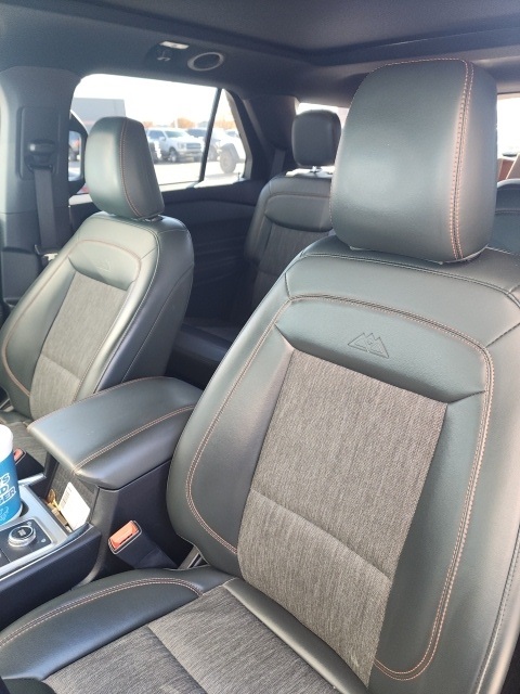 2022 Ford Explorer Timberline photo 3
