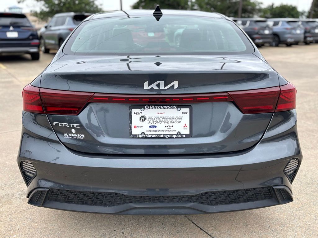 2023 Kia Forte LXS photo 6