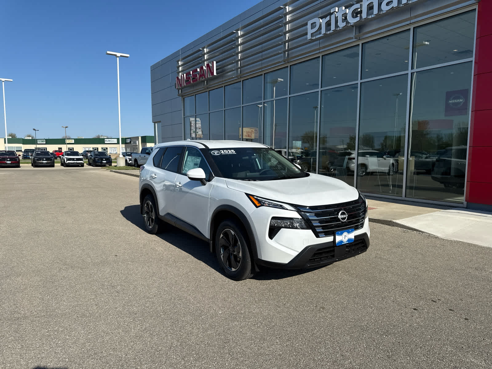 2025 Nissan Rogue SV photo 3